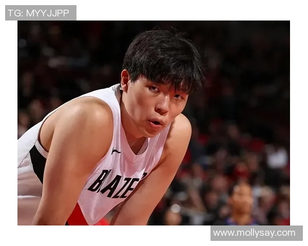 瀚森六犯离场仍不服输 小孩哥欢乐调侃全场笑声不断 瀚森六犯离场仍不服输 小孩哥欢乐调侃全场笑声不断